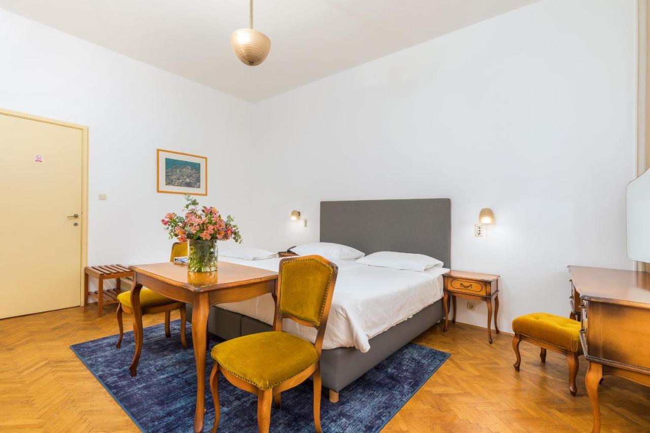 Brijuni Rooms Karmen 파자나 외부 사진
